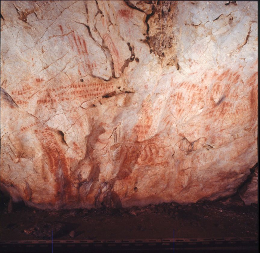 Llonín Cave